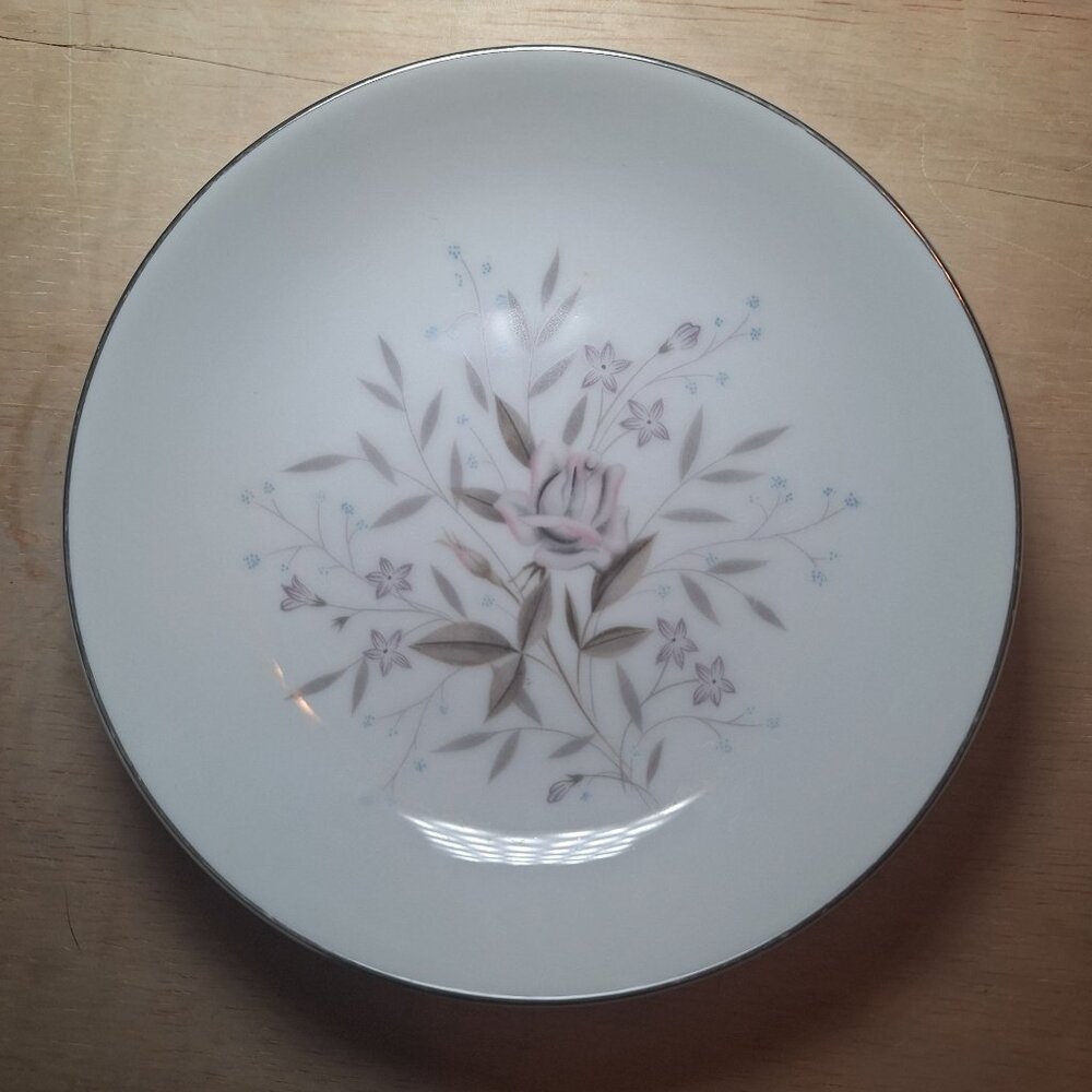 Memphis Fine China Floral Pattern Saucer Plate Silver Trim Raised Edge